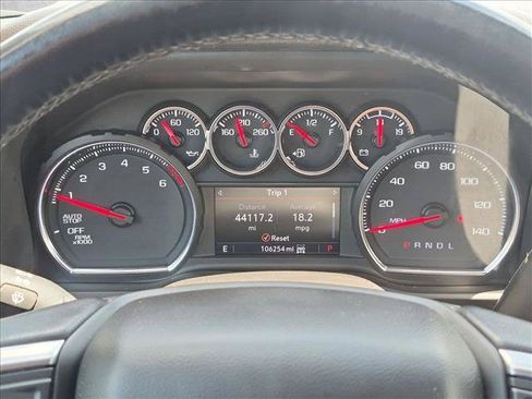 Used 2022 Chevrolet Silverado 1500 LT AWD/4WD image 10
