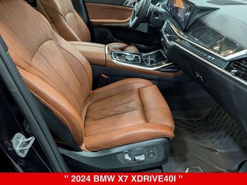 Used 2024 BMW X7 xDrive40i w/ M Sport Package AWD/4WD image 37