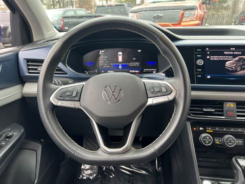 Used 2024 Volkswagen Taos SE image 26