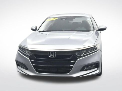 Used 2018 Honda Accord Sport image 2