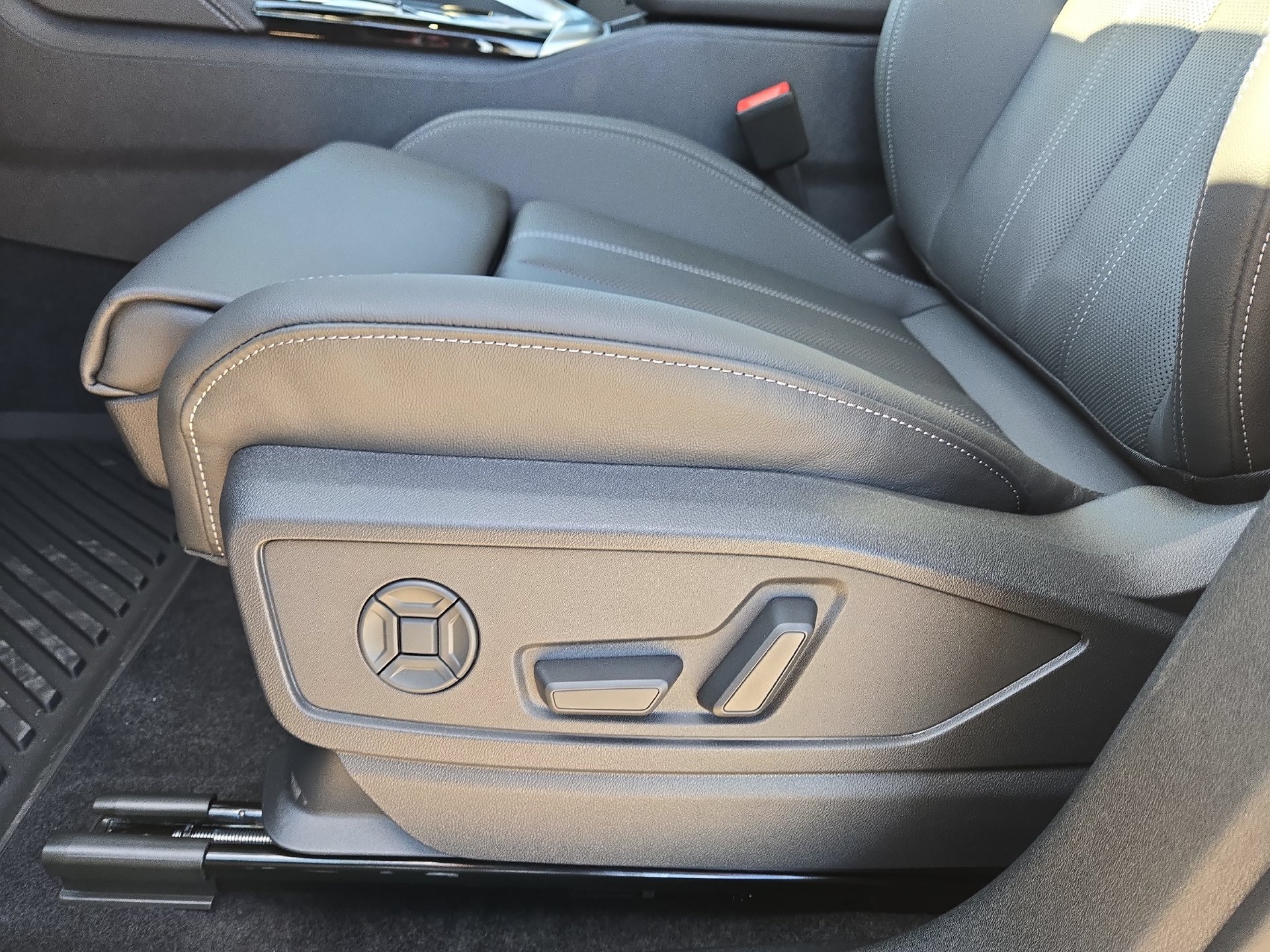 New 2026 Audi Q5 Premium Plus AWD/4WD image 17