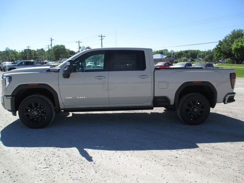 New 2026 GMC Sierra 2500 AT4 w/ AT4 Premium Plus Package AWD/4WD image 9