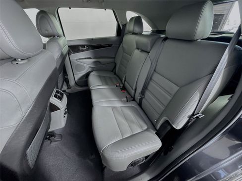 Used 2016 Kia Sorento EX w/ EX Premium Package FWD image 21