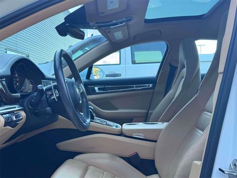 Used 2021 Porsche Panamera image 14