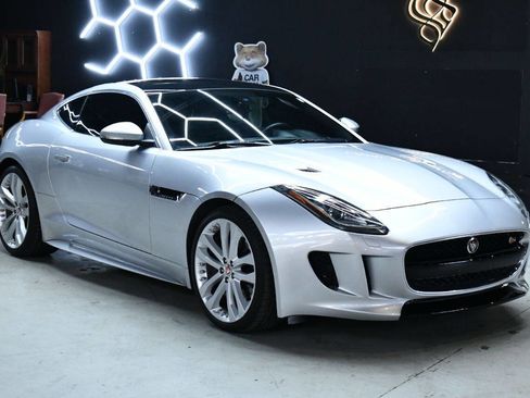 Used 2016 Jaguar F-TYPE S image 16