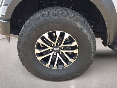 Used 2023 Ford F150 Raptor w/ Raptor Carbon Fiber Package AWD/4WD image 10