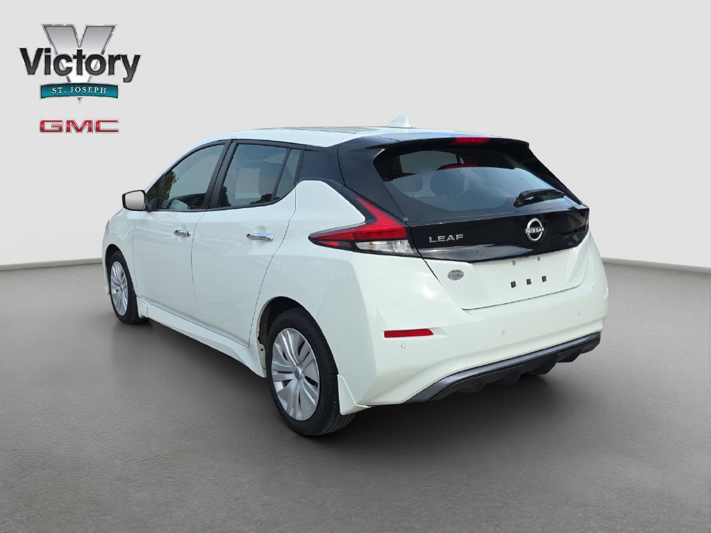 Used 2023 Nissan Leaf S FWD image 15