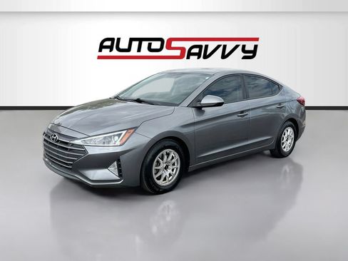 Used 2019 Hyundai Elantra SE FWD image 3