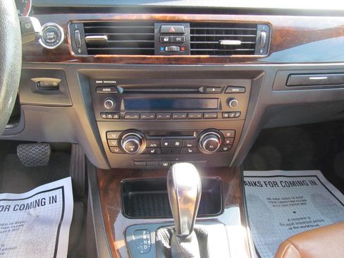 Used 2010 BMW 328i xDrive Coupe image 12