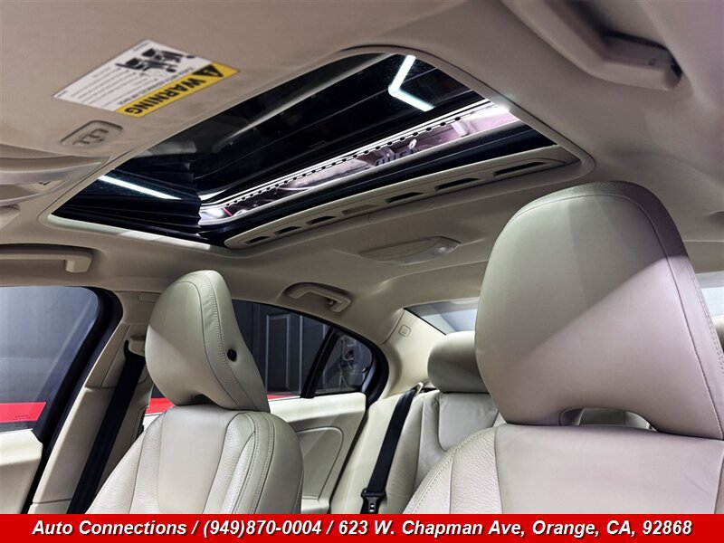 Used 2012 Volvo S60 T5 w/ Climate Pkg FWD image 17
