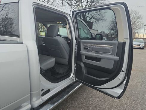 Used 2017 RAM 1500 Big Horn image 26