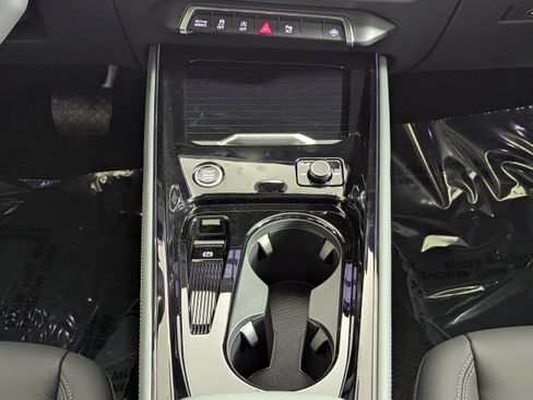New 2026 Audi Q3 quattro 2.0T AWD/4WD image 17