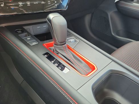 New 2026 Nissan Kicks SR w/ SR Premium Package FWD image 12