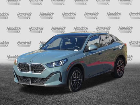 Certified 2025 BMW X2 xDrive28i image 5