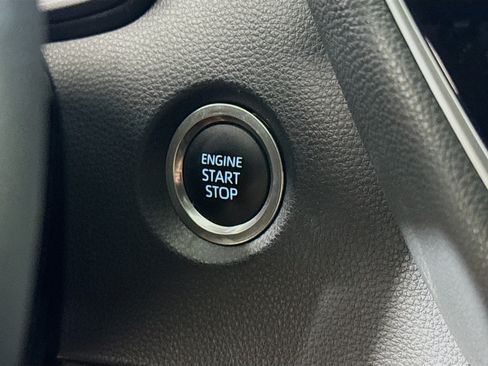 Used 2025 Toyota Corolla SE FWD image 19