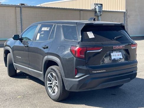 Used 2025 GMC Terrain Elevation AWD/4WD image 5