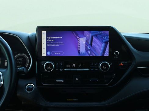 Used 2025 Toyota Highlander XSE image 20