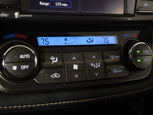 Used 2014 Toyota RAV4 XLE AWD/4WD image 28