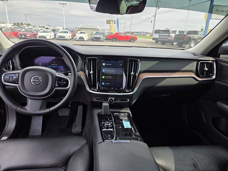 Used 2023 Volvo S60 T8 Plus AWD/4WD image 11