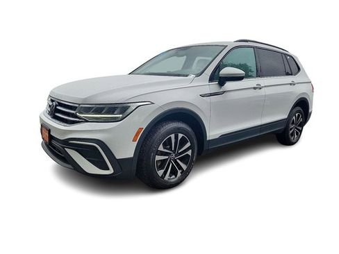 Certified 2022 Volkswagen Tiguan S image 3
