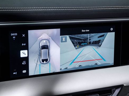 Certified 2025 Porsche Macan 4S Electric AWD/4WD image 23