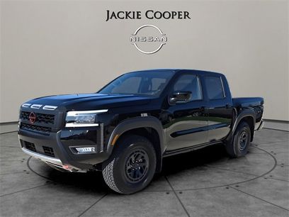 New 2025 Nissan Frontier PRO-4X w/ Pro Convenience Package