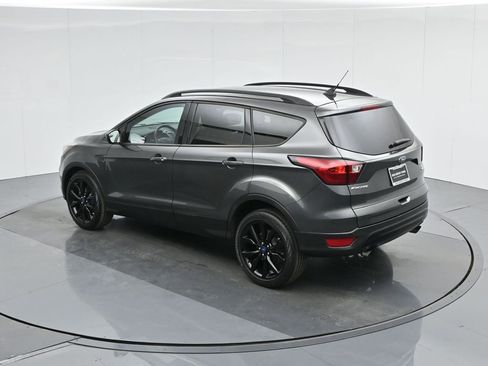 Used 2019 Ford Escape SE image 43