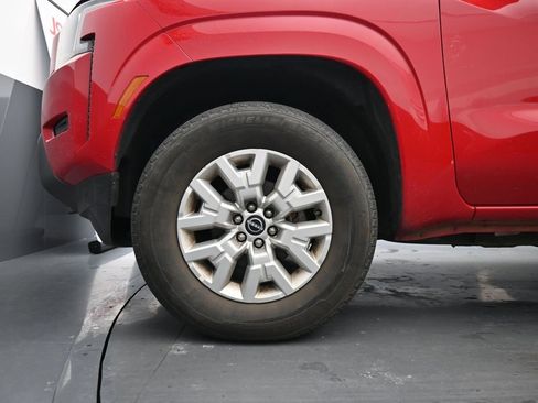 Used 2023 Nissan Frontier SV image 12
