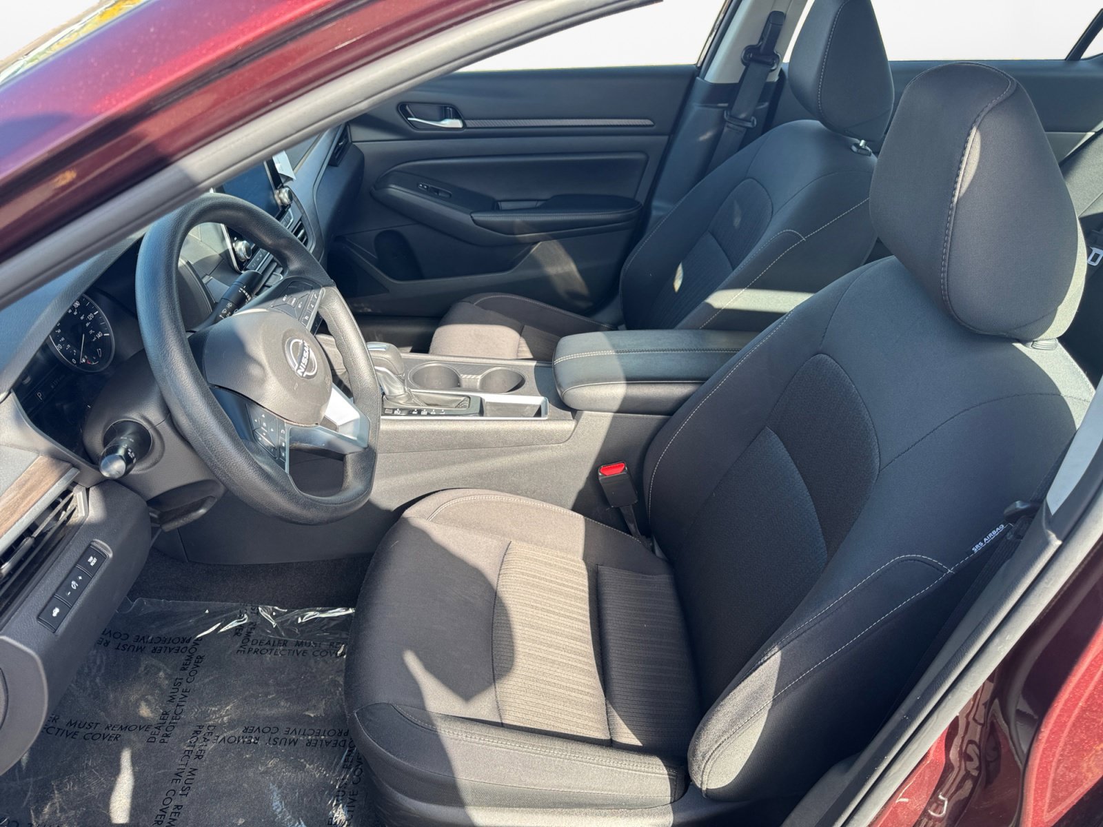 Used 2025 Nissan Altima 2.5 SV FWD image 10