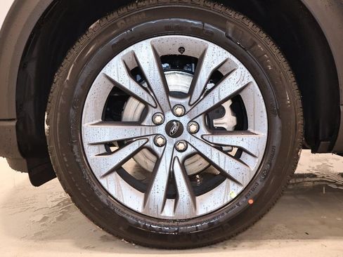 New 2026 Ford Explorer Active w/ Active Comfort Package AWD/4WD image 34