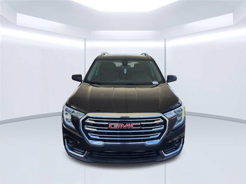Used 2024 GMC Terrain SLT AWD/4WD image 17