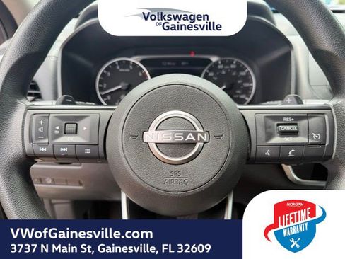 Used 2024 Nissan Rogue S FWD image 22