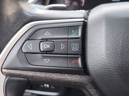 Used 2021 Jeep Grand Cherokee L Limited AWD/4WD image 29