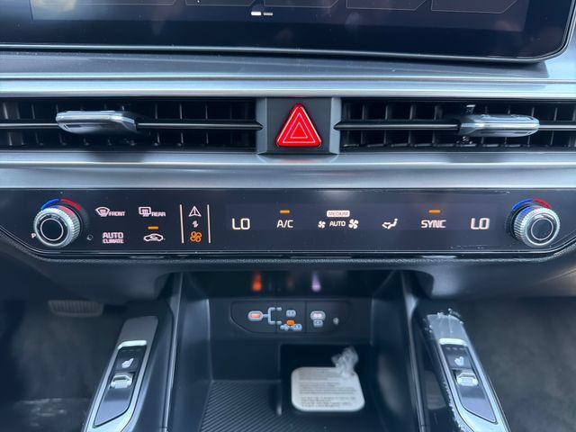 New 2026 Kia Sorento S w/ S Panoramic Sunroof Package FWD image 14