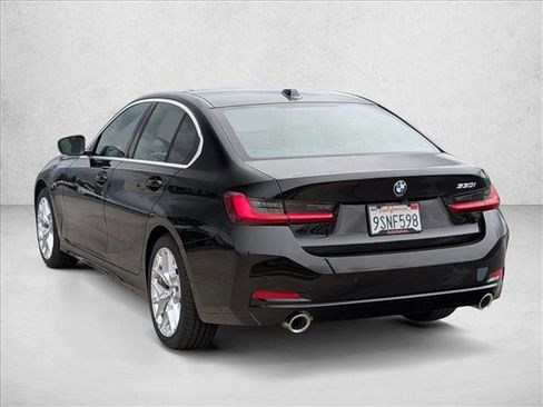 Used 2025 BMW 330i Sedan w/ M Sport Package image 8