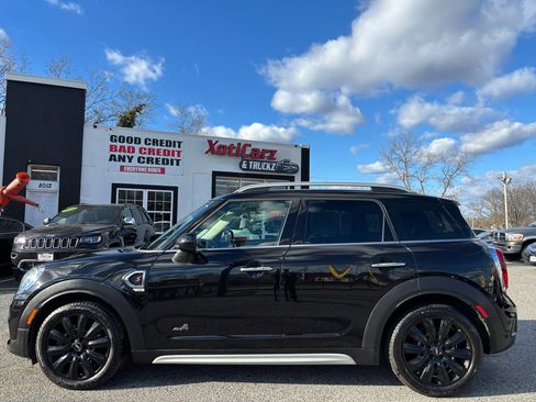 Used 2019 MINI Cooper Countryman S image 1