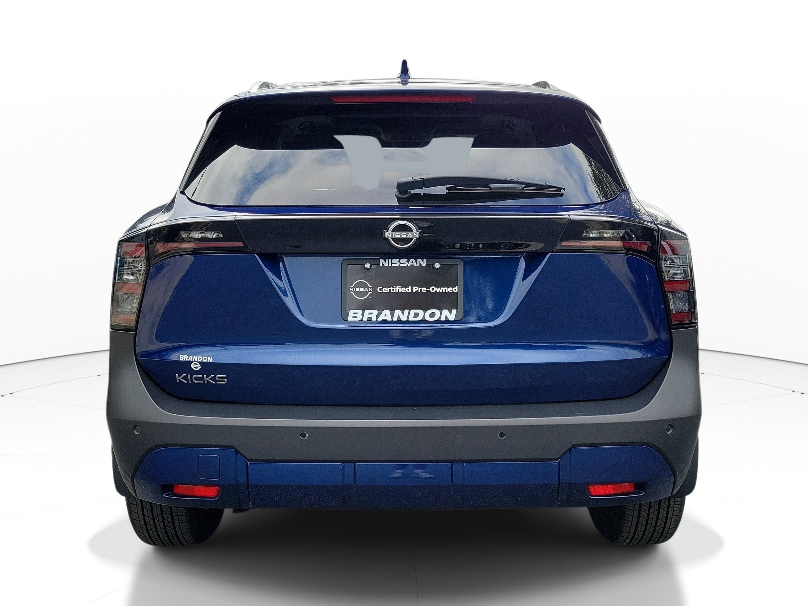 Certified 2025 Nissan Kicks SV w/ SV Premium Package FWD image 6