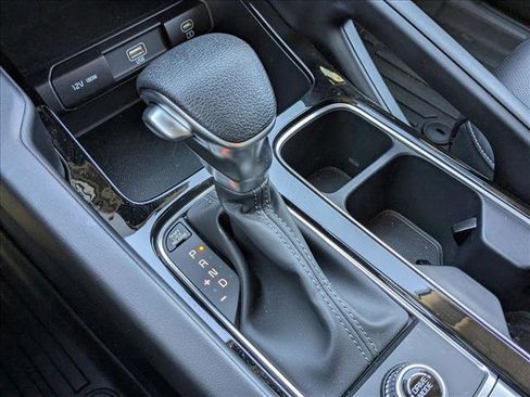 Used 2025 Kia Telluride LX image 14