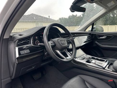 Used 2023 Audi Q7 3.0T Premium AWD/4WD image 18