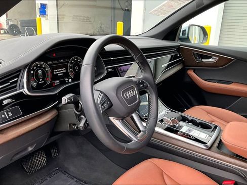 Used 2025 Audi Q8 Premium Plus w/ Premium Plus Package AWD/4WD image 14