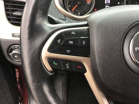 Used 2016 Jeep Cherokee Limited image 21