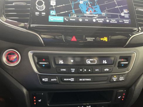 Used 2025 Honda Ridgeline TrailSport image 19