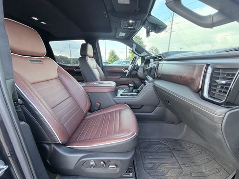 Used 2022 GMC Sierra 1500 Denali Ultimate AWD/4WD image 23