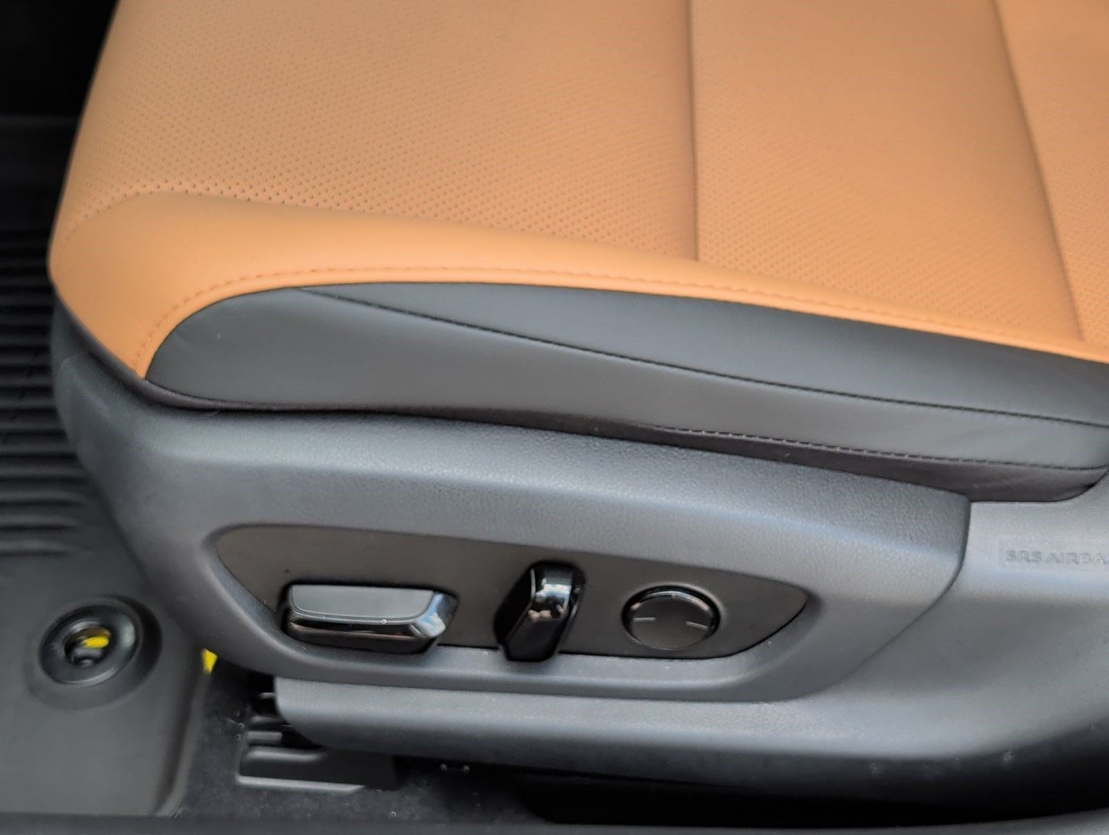 Certified 2025 Lexus ES 350 w/ Premium Package FWD image 8