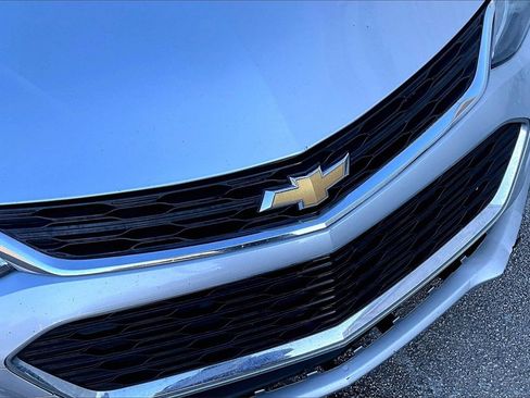 Used 2018 Chevrolet Cruze LT image 22