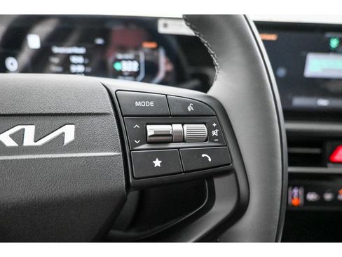 New 2025 Kia EV6 Light w/ Light LR Technology Package image 22