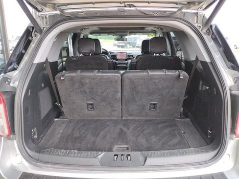 Used 2022 Ford Explorer Limited w/ Equipment Group 301A AWD/4WD image 15