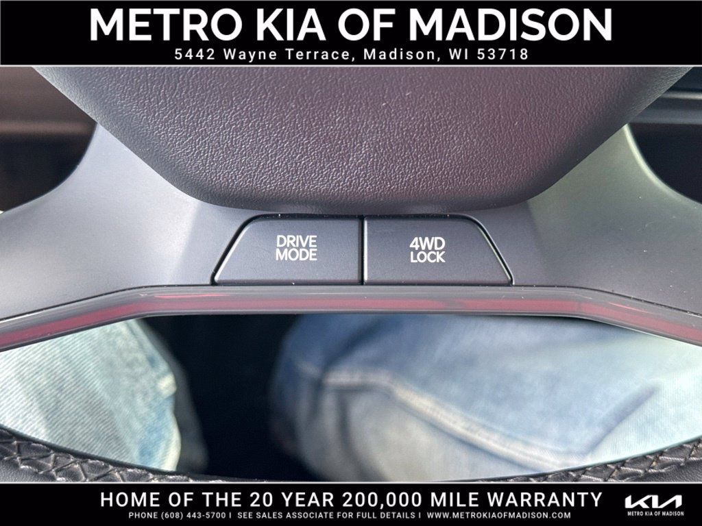Used 2024 Kia EV9 Land AWD/4WD image 21