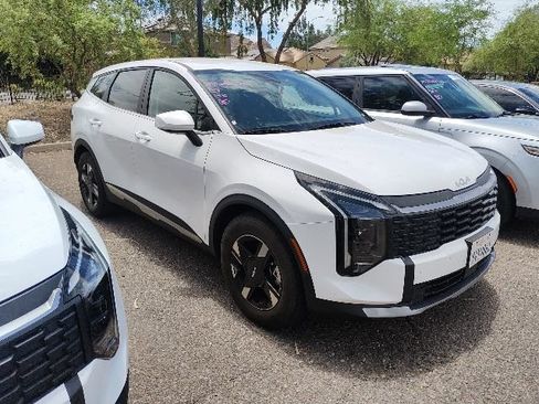 Certified 2026 Kia Sportage LX FWD image 20