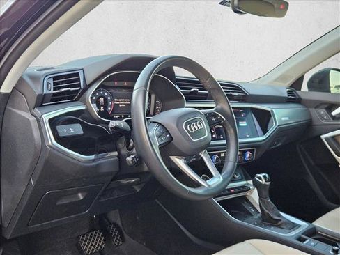 Used 2021 Audi Q3 2.0T Premium Plus w/ Premium Plus Package AWD/4WD image 8
